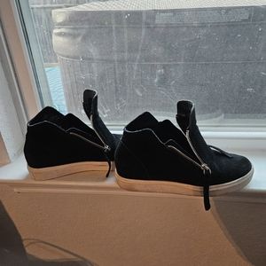 Steve Madden tennis shoes